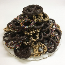 2018048 custom made pretzel platter
